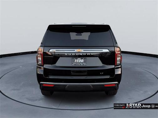 2023 Chevrolet Suburban LT