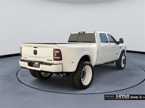 2024 RAM 3500 Limited Crew Cab 4x4 8' Box