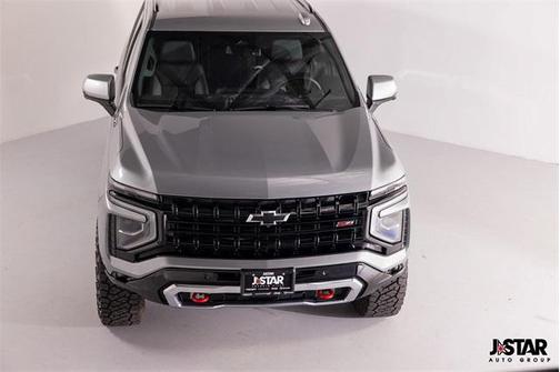 2025 Chevrolet Suburban 4WD Z71