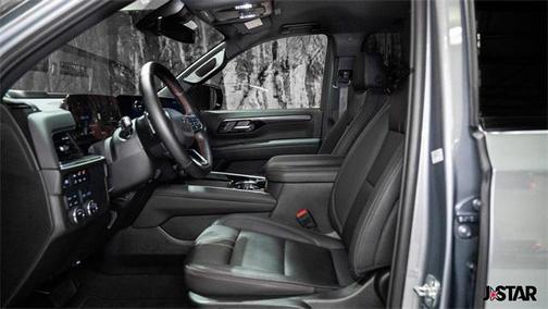 2025 Chevrolet Suburban RST