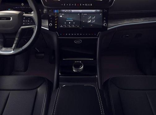 2026 Jeep Grand Cherokee Altitude