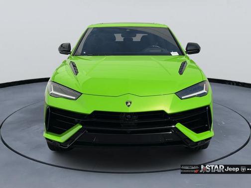 2023 Lamborghini Urus S