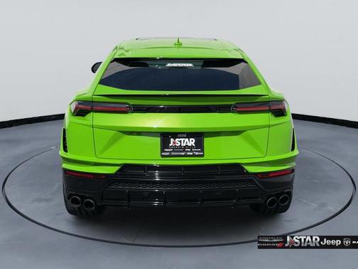 2023 Lamborghini Urus S