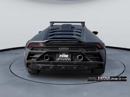 2024 Lamborghini Huracan Sterrato Base