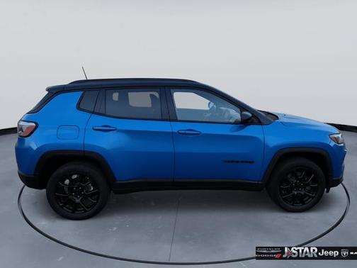2023 Jeep Compass Latitude