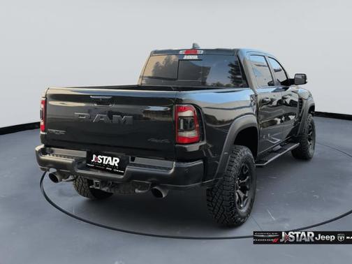 Diamond Black Crystal Pearlcoat 2022 RAM 1500 TRX