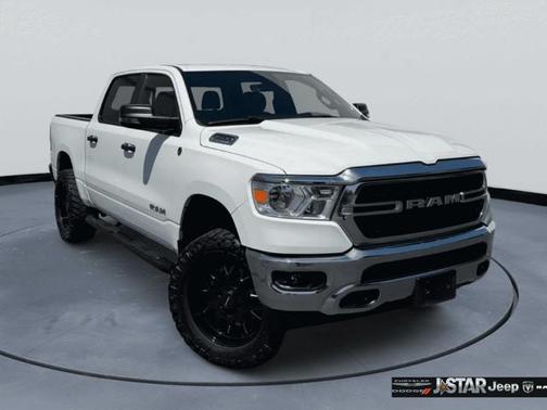 Bright White Clearcoat 2023 RAM 1500 Big Horn/Lone Star