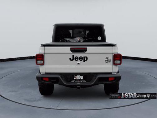 2023 Jeep Gladiator Willys 4x4