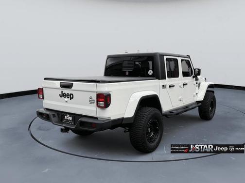 2023 Jeep Gladiator Willys 4x4
