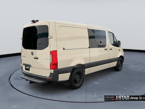 2024 Mercedes-Benz Sprinter 2500 
