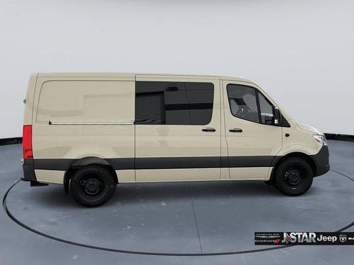 2024 Mercedes-Benz Sprinter 2500 
