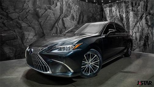 2022 Lexus ES 300h Base