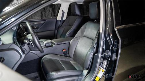 2022 Lexus ES 300h Base