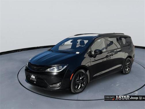2019 Chrysler Pacifica Touring-L Plus