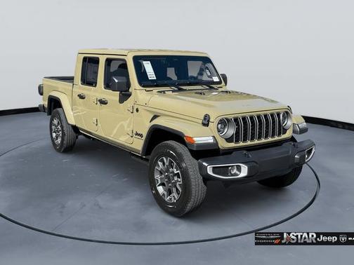 2026 Jeep Gladiator Sahara 4x4