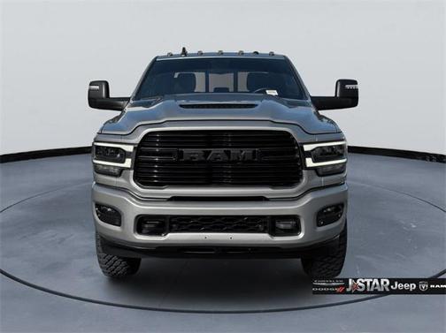 2024 RAM 3500 Laramie Crew Cab 4x4 8' Box