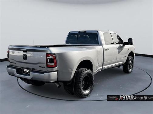 2024 RAM 3500 Laramie Crew Cab 4x4 8' Box