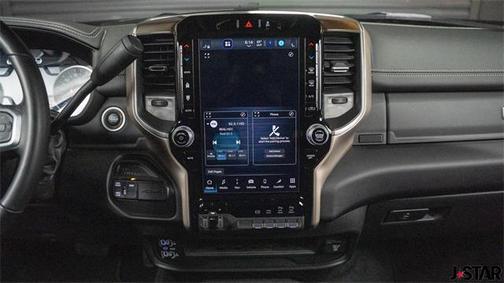 2024 RAM 2500 Laramie Crew Cab 4x4 6'4' Box