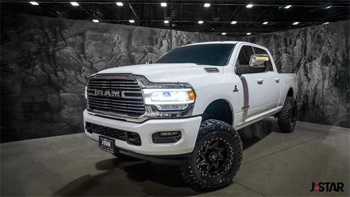 2024 RAM 2500 Laramie Crew Cab 4x4 6'4' Box