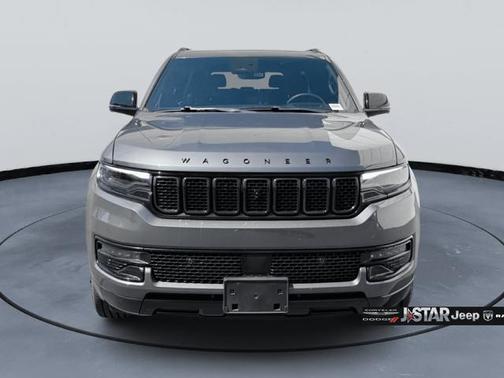 Baltic Gray Metallic Clearcoat 2024 Jeep Wagoneer Series II Carbide 4x4