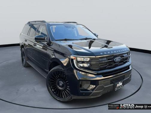 Black Metallic 2025 Ford Expedition Active