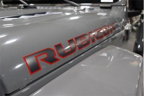Photo 3 of 44 of 2020 Jeep Wrangler Unlimited Rubicon
