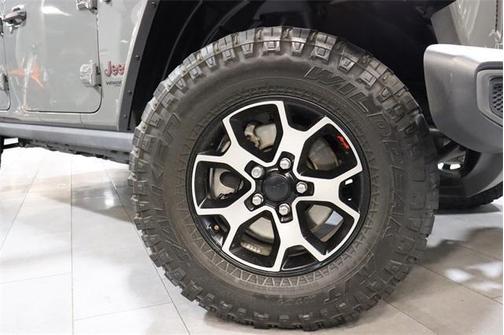 Photo 4 of 44 of 2020 Jeep Wrangler Unlimited Rubicon