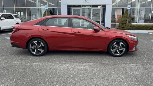 2022 Hyundai ELANTRA Limited