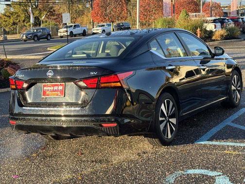 2022 Nissan Altima 2.5 SV