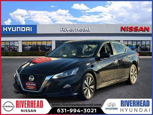 2022 Nissan Altima 2.5 SV