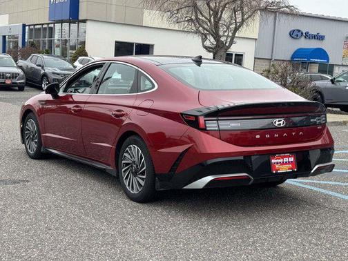 2024 Hyundai SONATA Hybrid Limited