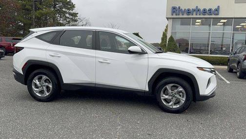 2023 Hyundai TUCSON SE