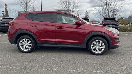 2021 Hyundai TUCSON SE