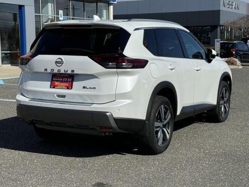 2024 Nissan Rogue SL