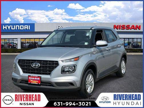 2022 Hyundai VENUE SE