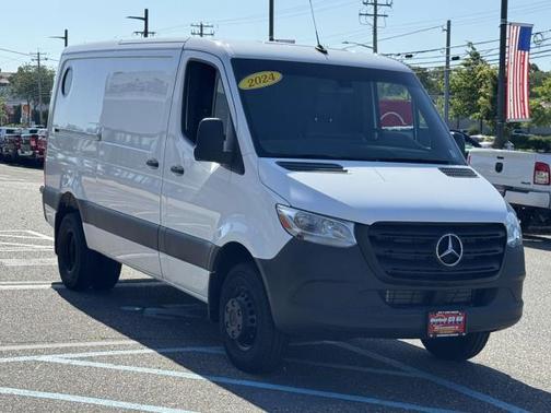 2024 Mercedes-Benz Sprinter 3500 Standard Roof