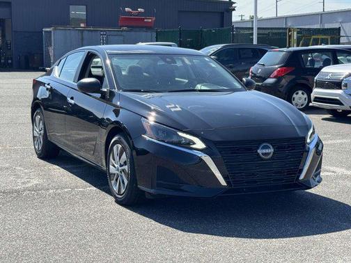 2025 Nissan Altima S FWD