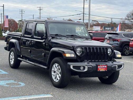2023 Jeep Gladiator Sport S