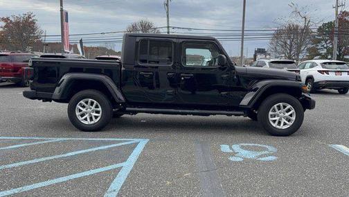 2023 Jeep Gladiator Sport S