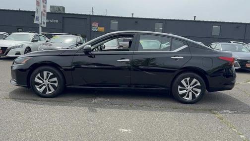 2025 Nissan Altima S FWD