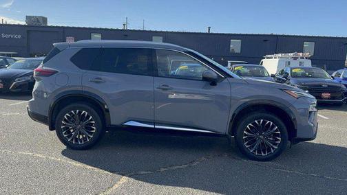 2024 Nissan Rogue Platinum