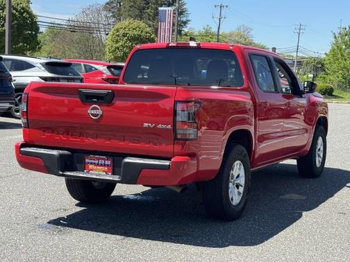 2024 Nissan Frontier SV
