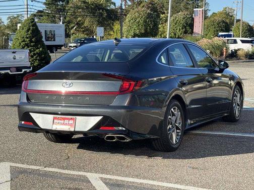2022 Hyundai SONATA SEL