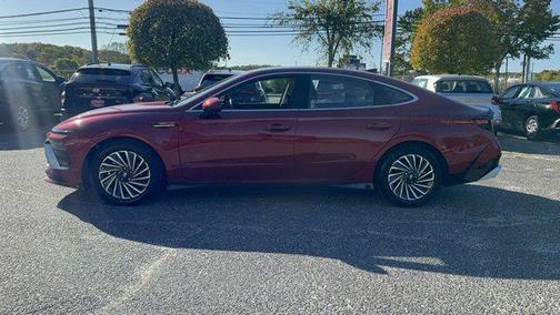 2024 Hyundai SONATA Hybrid SE