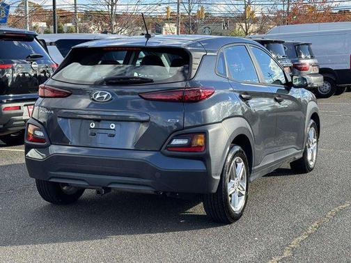 2021 Hyundai KONA SE