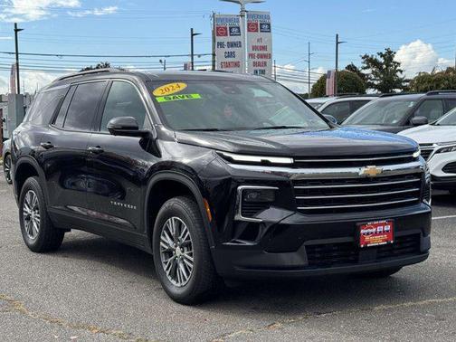 2024 Chevrolet Traverse LT