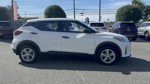 2021 Nissan Kicks S