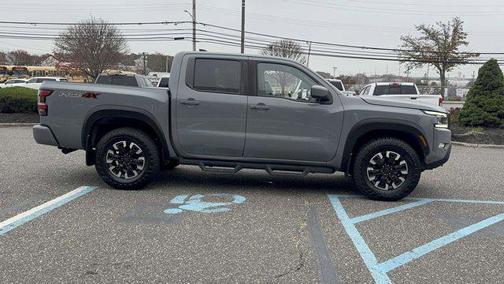 2022 Nissan Frontier PRO-4X
