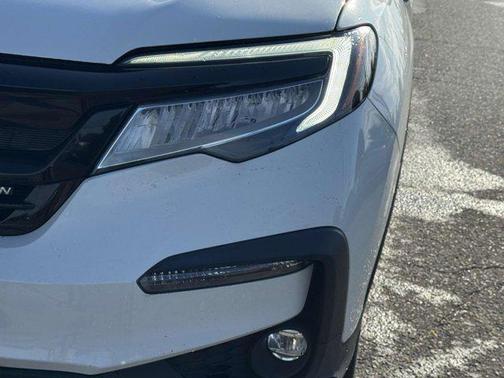 2022 Honda Pilot AWD Black Edition