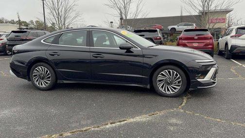 2024 Hyundai SONATA Hybrid SE